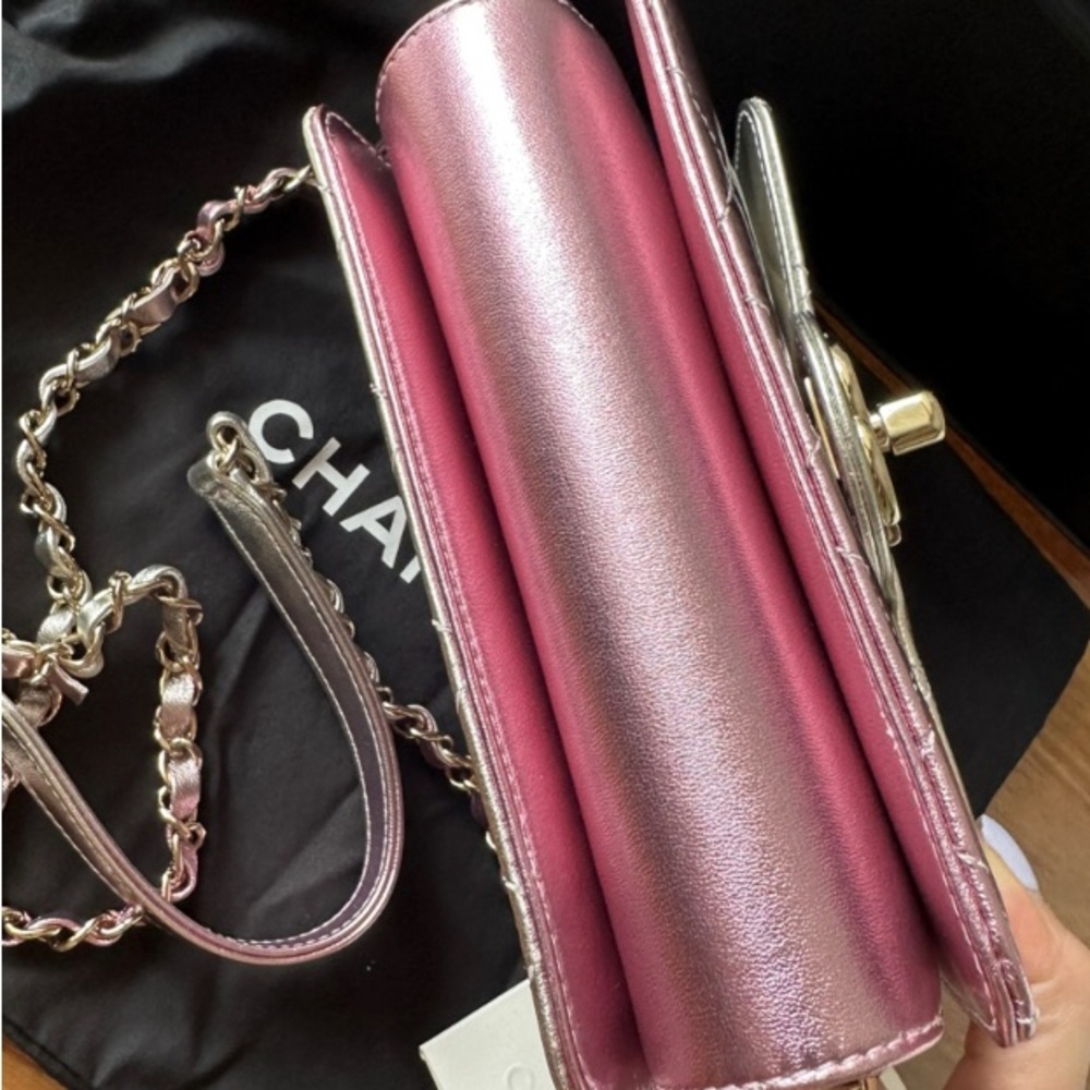 AUTHENTIC CHANEL Like a Wallet Flap Pink & Gold Metallic Limited Ed.Chain Bag🦄 - Picture 9 of 10
